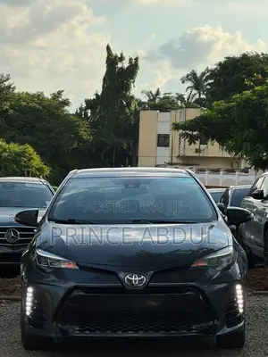 Toyota Corolla 2018 Gray