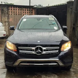 Mercedes-Benz GLC-Class 2016 Blue