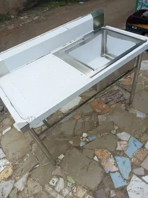 Single Sink With Side