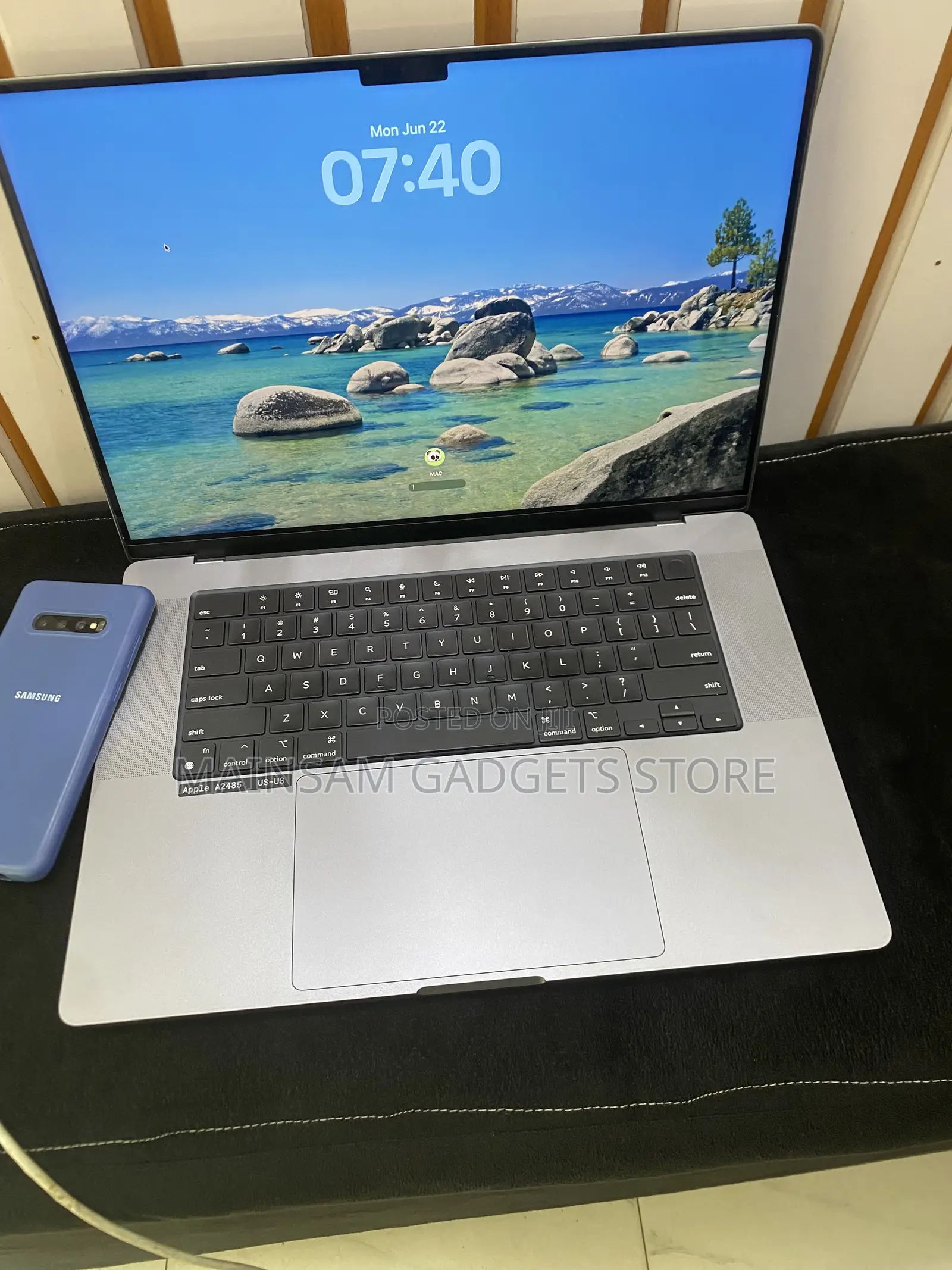 Laptop Apple MacBook Pro 2021 M1 32GB Apple M1 Pro SSD 1T
