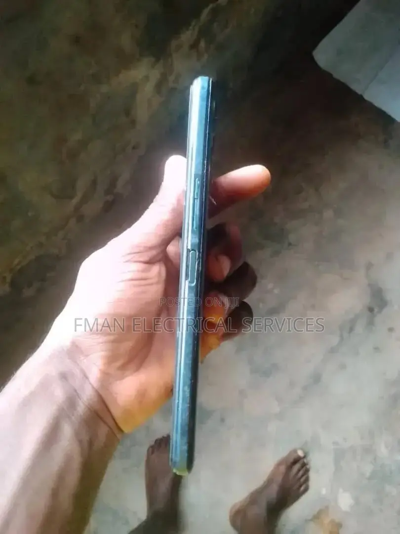 Tecno Camon 18 128 GB Blue