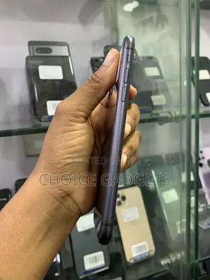 Apple iPhone 11 64 GB Black