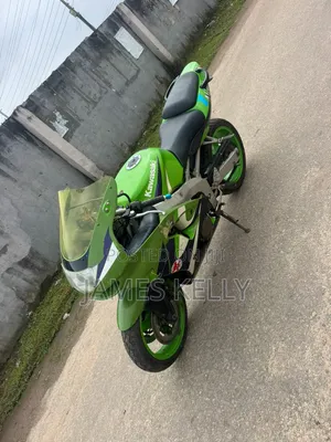 Yamaha 2004 Green