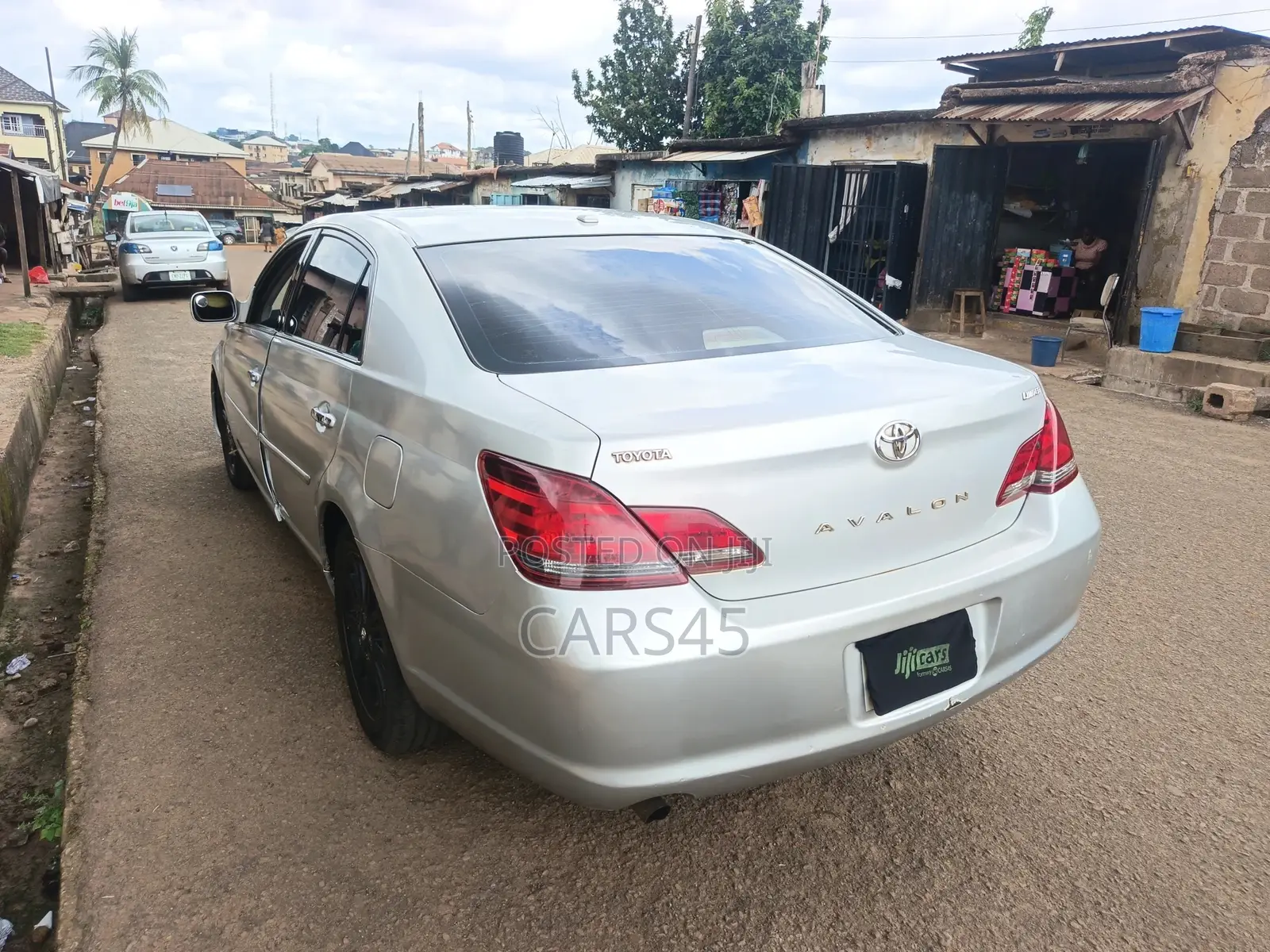 Toyota Avalon 2010 Silver
