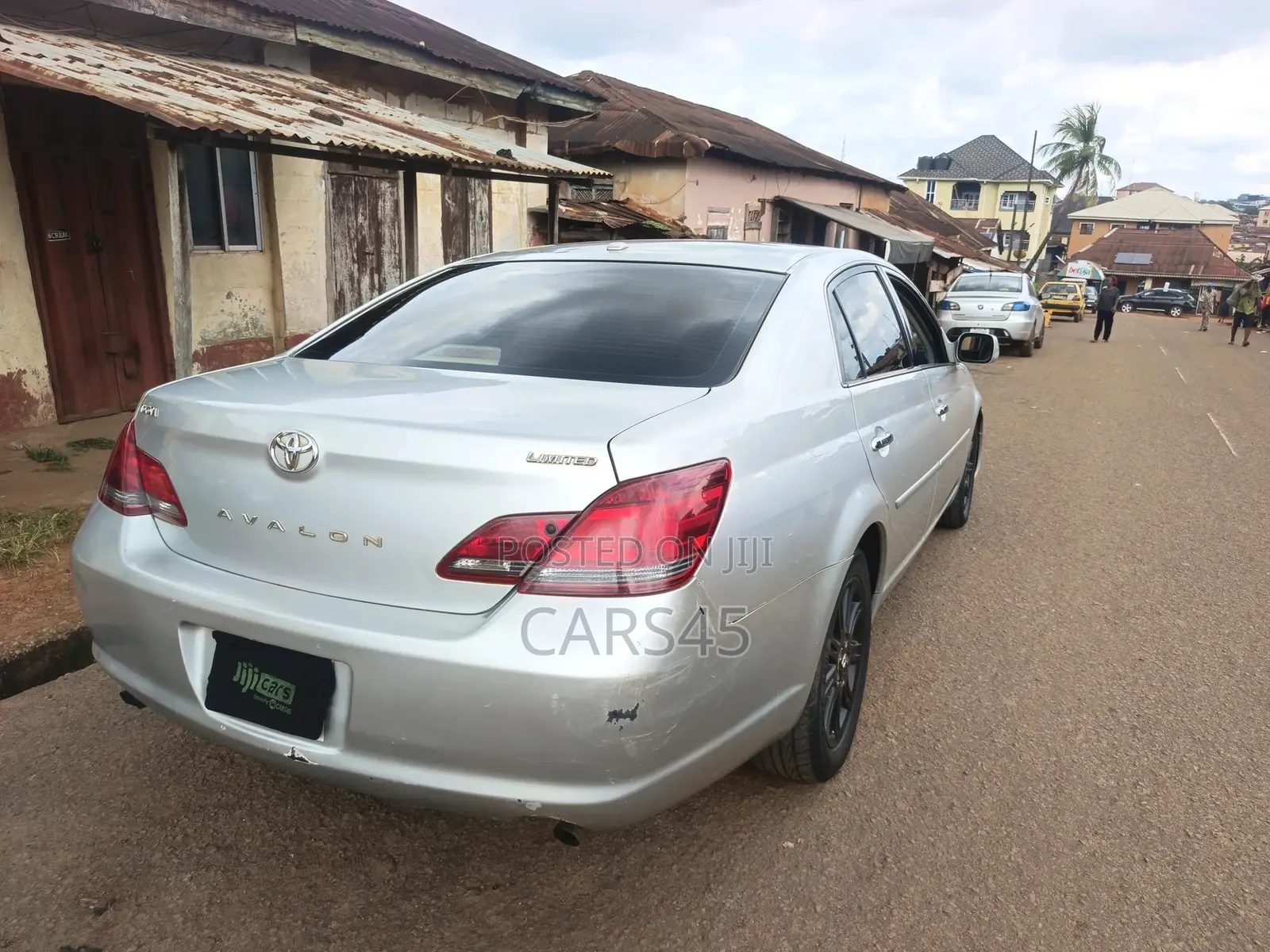 Toyota Avalon 2010 Silver