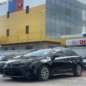 Toyota Camry LE 2021 Black