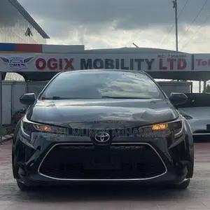 Toyota Camry LE 2021 Black