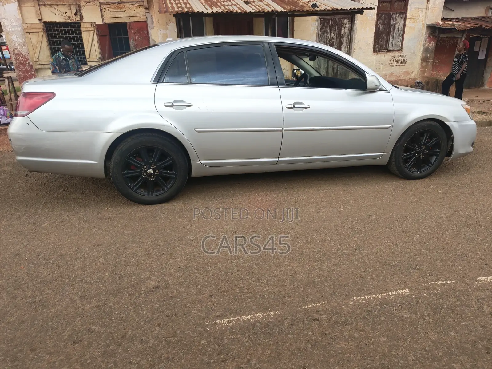 Toyota Avalon 2010 Silver