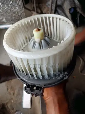 Toyota Sienna Blowing Fan Back