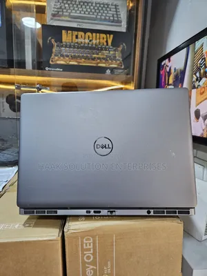 Laptop Dell Precision 7560 32GB Intel Core i9 SSD 1T
