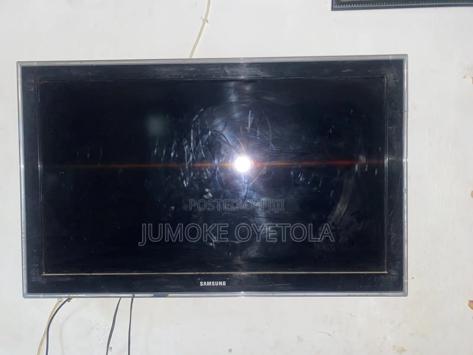 40 Inches TV