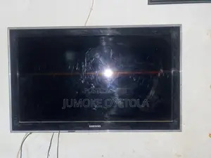 40 Inches TV