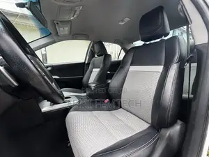 Toyota Camry SE 4dr Sedan (2.5L 4cyl 6A) 2013 White