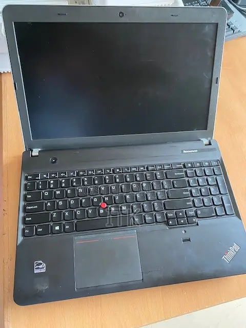 Laptop Lenovo ThinkPad E531 4GB Intel Core i5 SSD 250GB