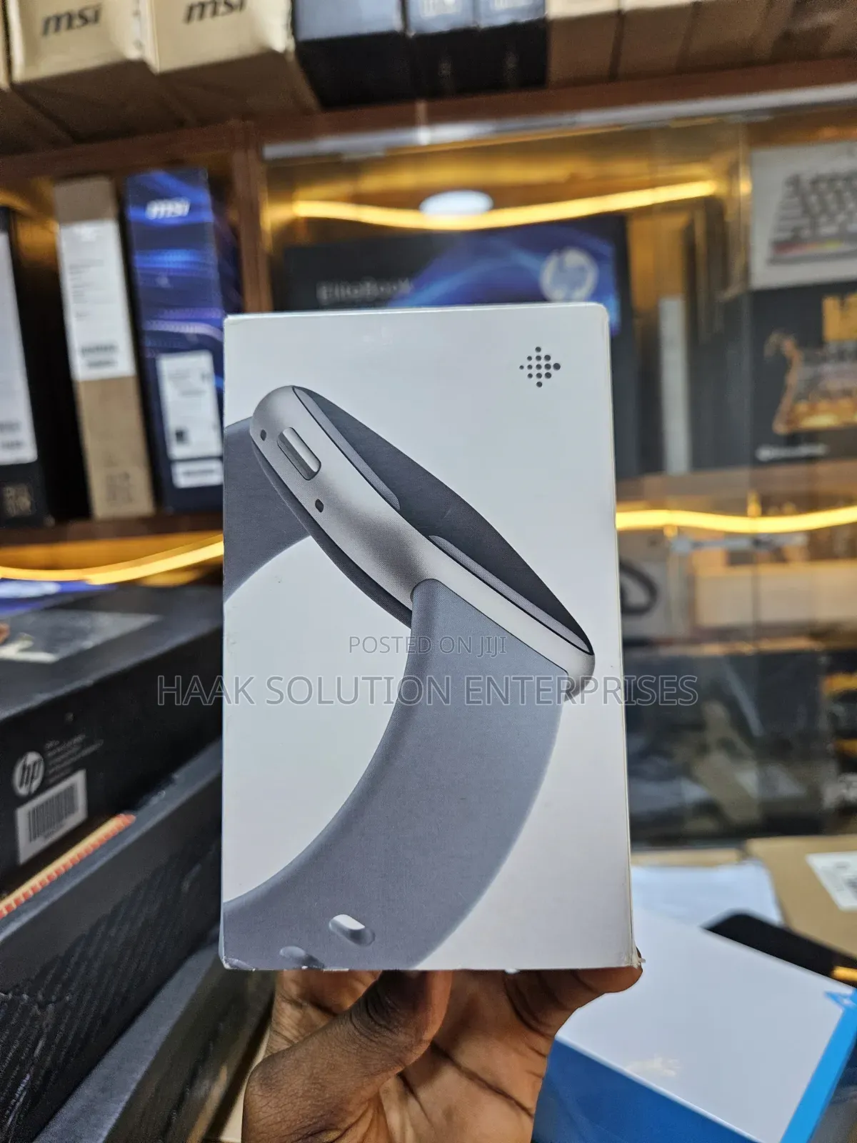Fitbit Versa 4