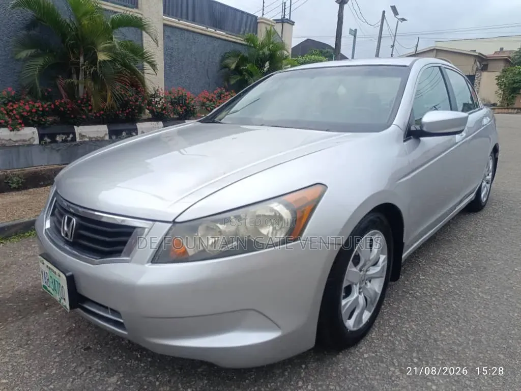 Honda Accord 2008 Silver