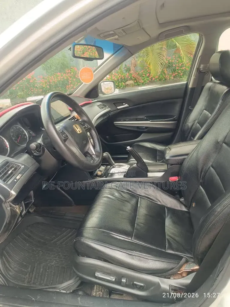Honda Accord 2008 Silver