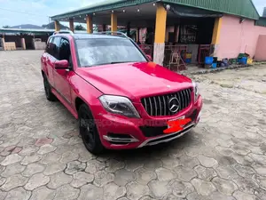 Mercedes-Benz GLK-Class 350 2014 Red