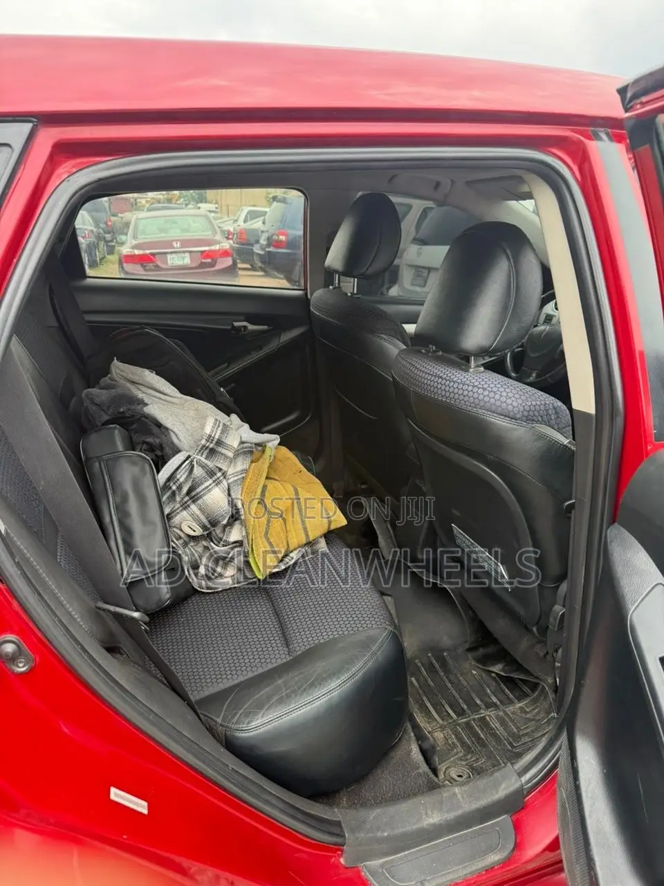 Pontiac Vibe 2010 Red