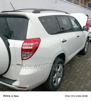 Toyota RAV4 3.5 4x4 2010 White