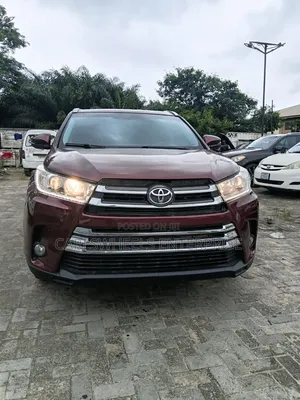 Toyota Highlander XLE V6 4x4 (3.5L 6cyl 6A) 2016 Burgundy