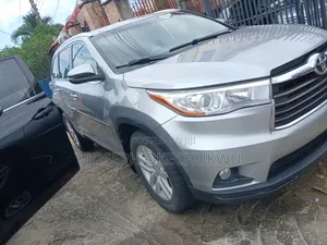 Toyota Highlander 2015 Silver