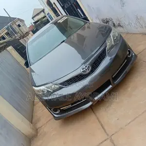 Toyota Camry 2012 Gray