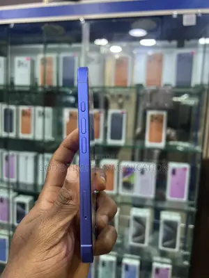 Apple iPhone 16 128 GB Blue
