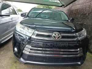 Toyota Highlander 2016 Black