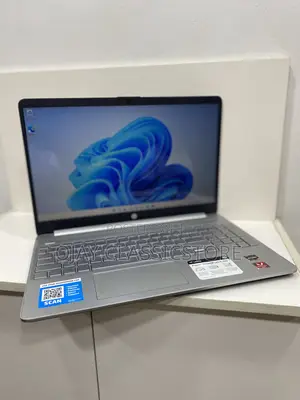 Laptop HP 15 8GB AMD Ryzen HDD 256GB