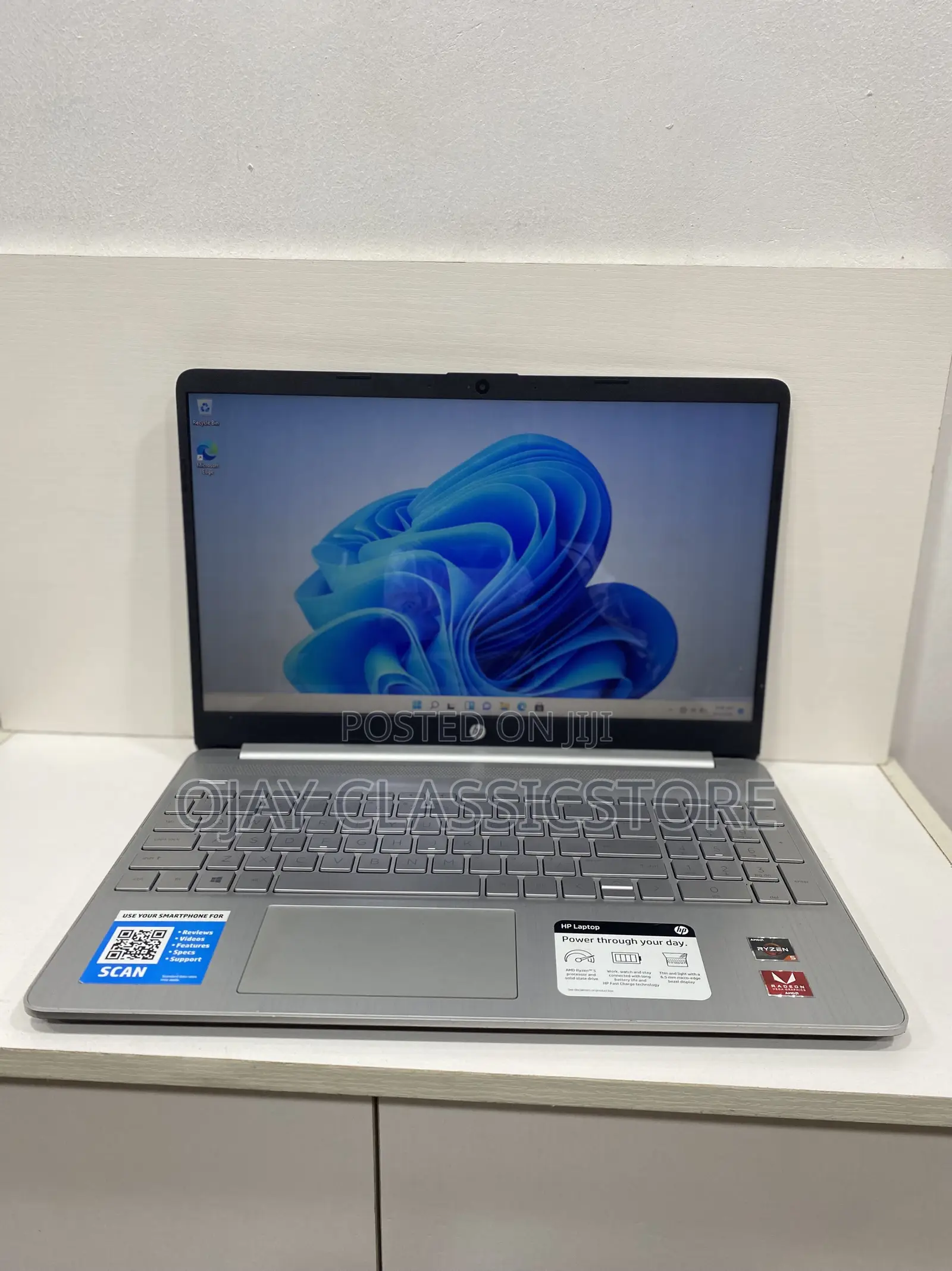 Laptop HP 15 8GB AMD Ryzen HDD 256GB