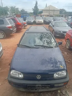 Volkswagen Golf 2000 Blue