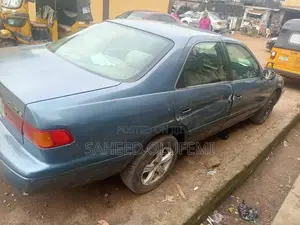 Toyota Camry 2002 Blue