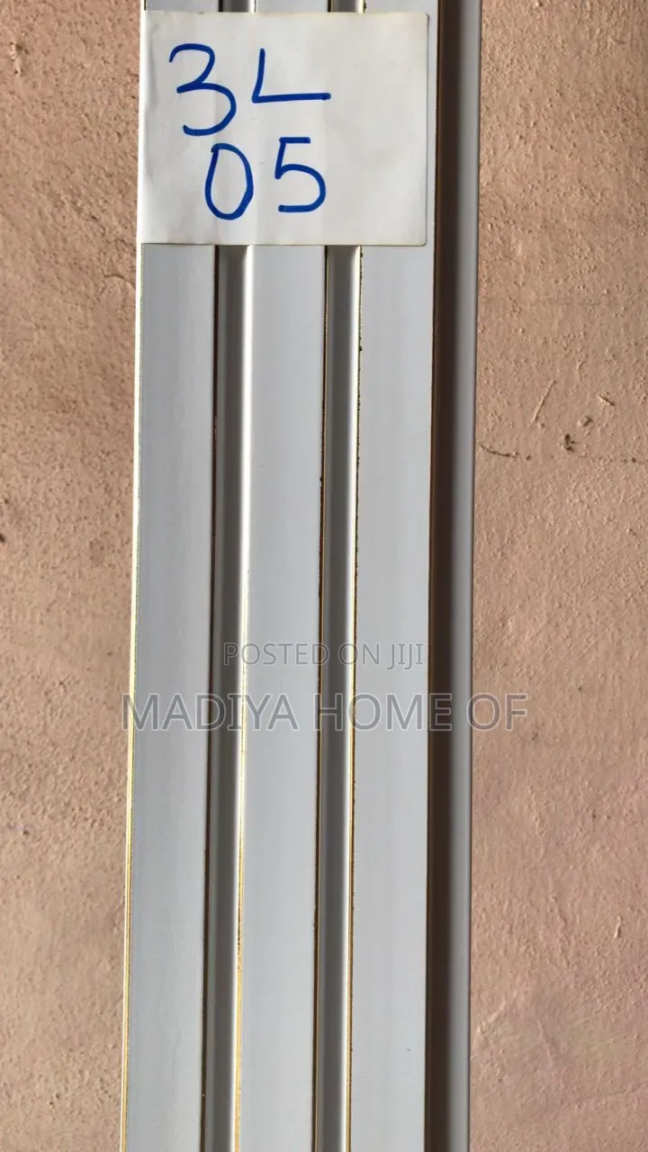 P S Line Wall Panel