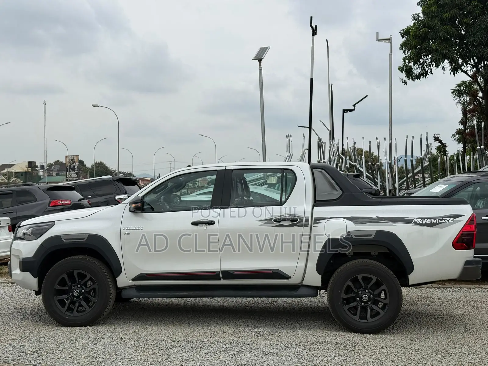 New Toyota Hilux 2025 White