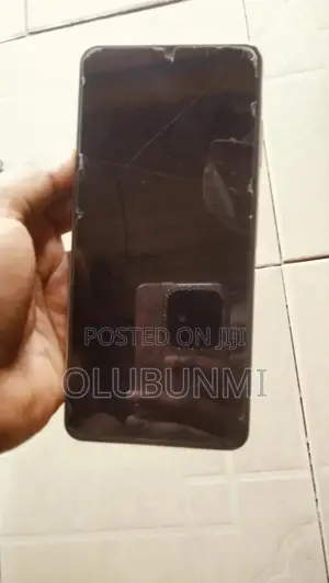 Samsung Galaxy A06 128 GB Gold