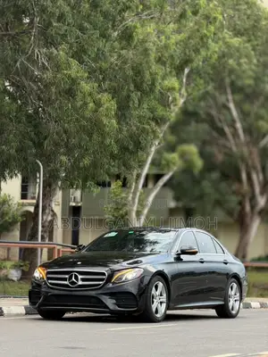 Mercedes-Benz E300 2017 Black