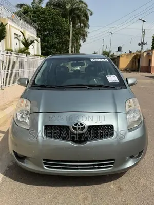 Toyota Yaris 2009 Gray