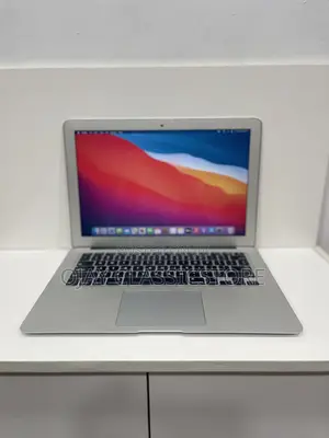 Laptop Apple MacBook Air 2017 8GB Intel Core i5 SSD 128GB