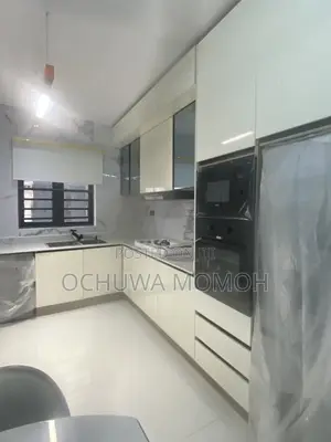 Furnished 3bdrm Apartment in Tunde Laitan, Lekki Phase 1 for sale