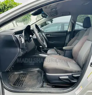 Toyota Corolla LE 4dr Sedan (1.8L 4cyl CVT) 2017 Silver