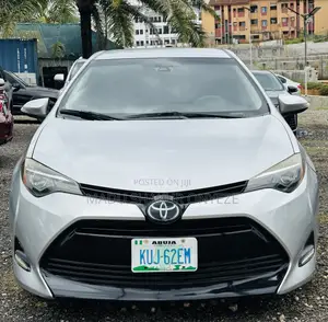 Toyota Corolla LE 4dr Sedan (1.8L 4cyl CVT) 2017 Silver