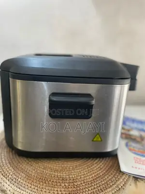 Binatone Deep Fryer DF 2500 - Black