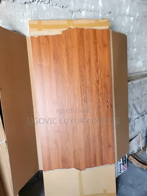 840 Classic Natural Wood Finish Door.