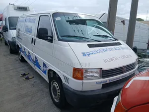 Volkswagen Transporter 2010 White