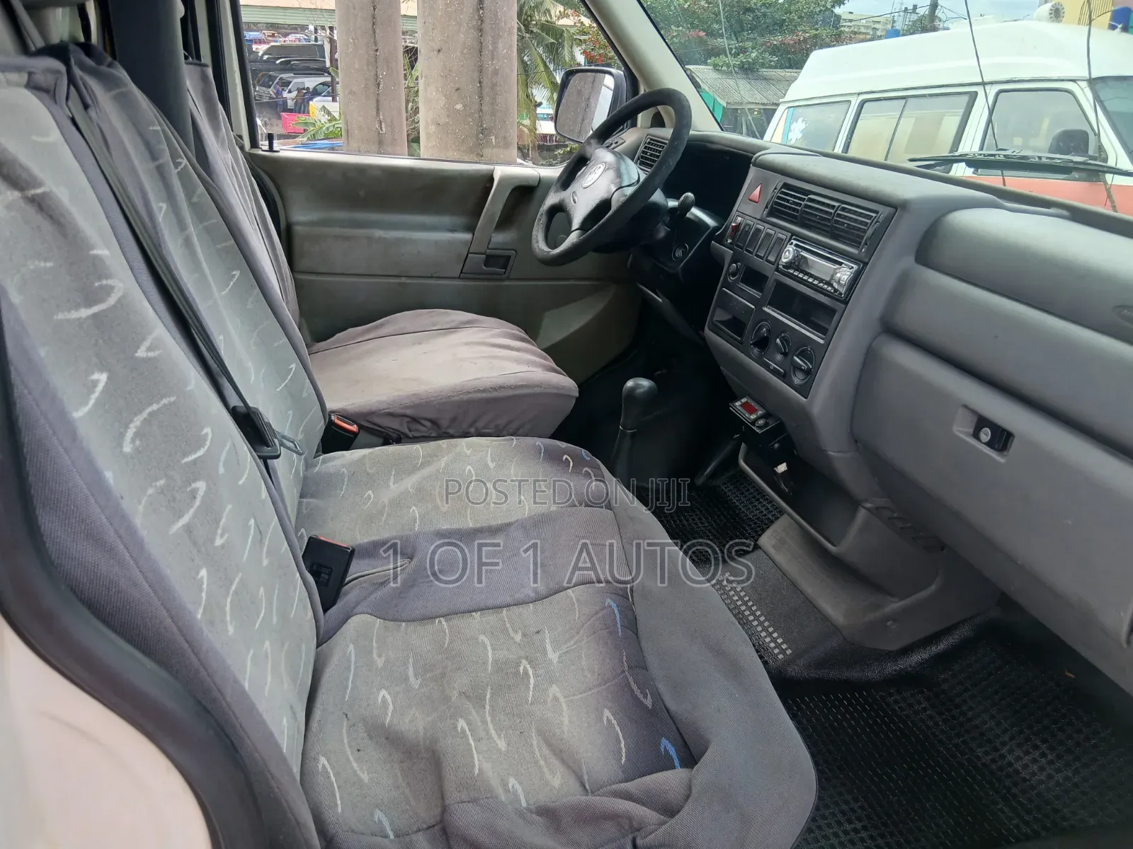 Volkswagen Transporter 2010 White