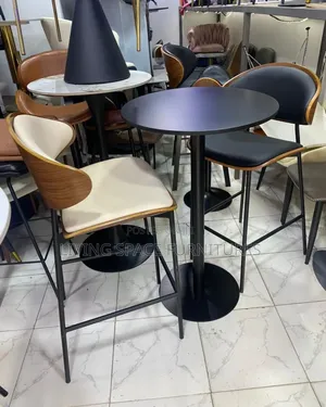 Luxury 2 High Bar Stools With Table
