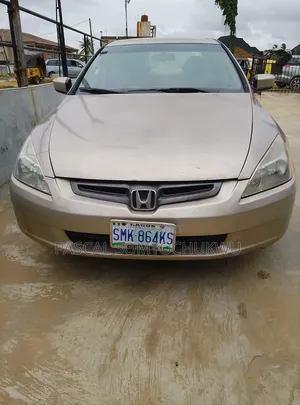 Honda Accord 2004 Gold