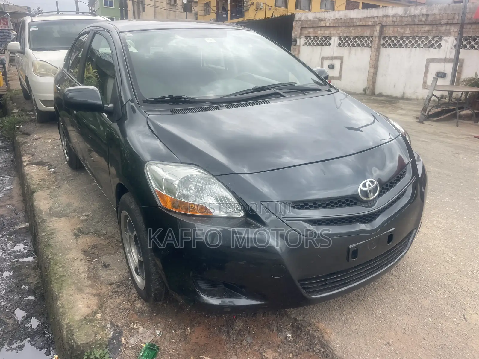 Toyota Yaris 1.5 Automatic 2009 Gray