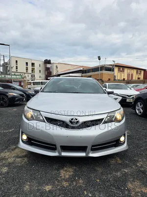 Toyota Camry 2012 Silver